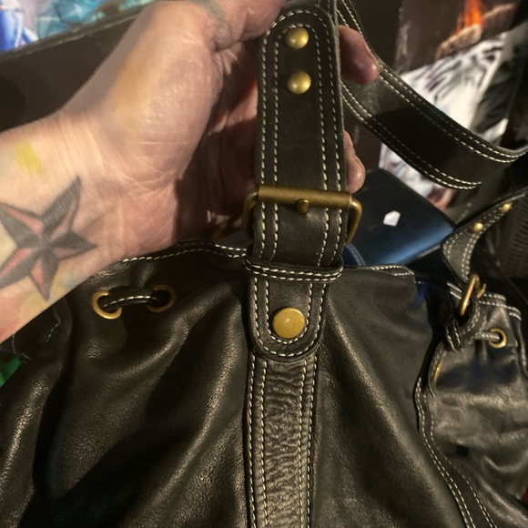 Daniel black leather small baguette hand shoulder bag. Black whit stitching - Picture 4 of 8